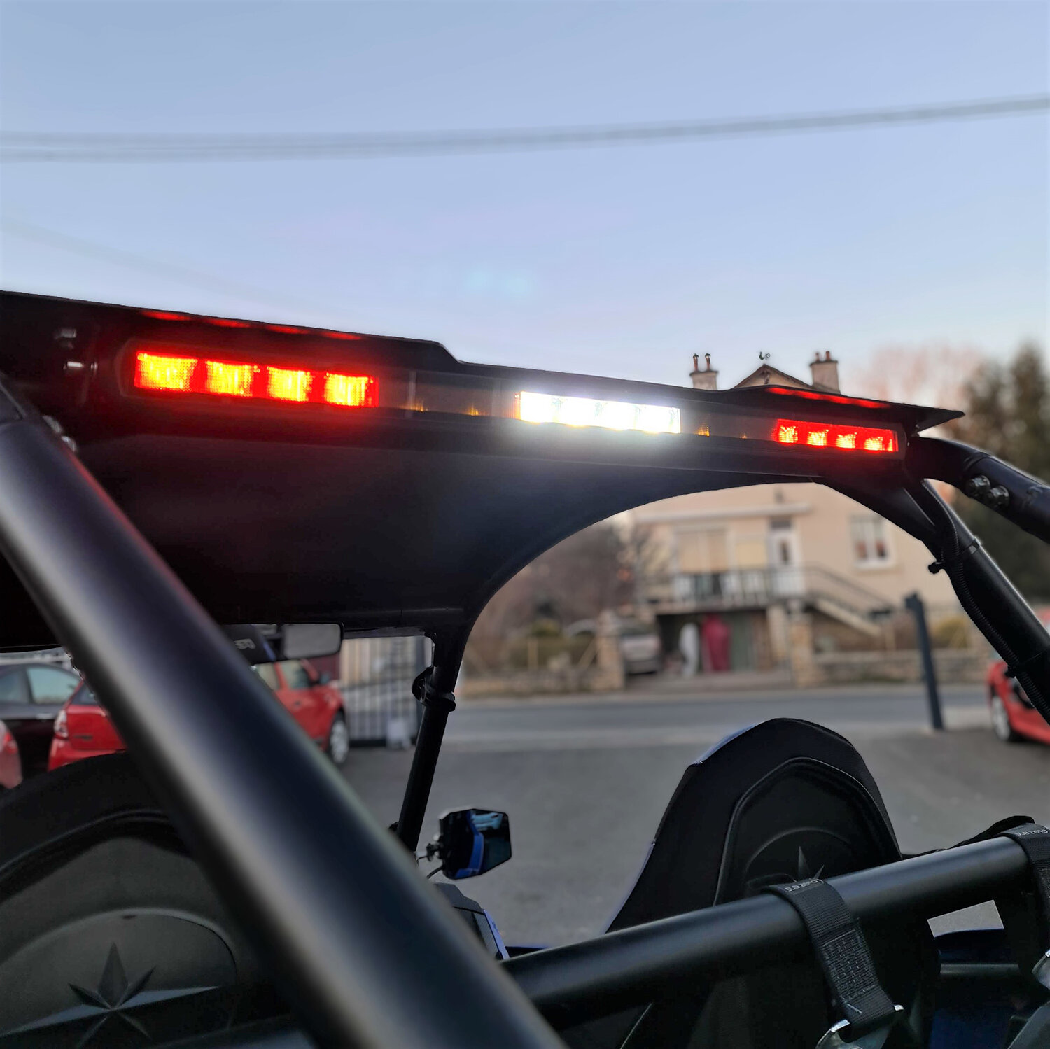 Barre LED arrière multifonction / strobe premium 80 cm 52 Watts